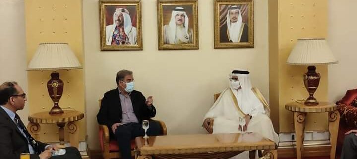وزیر خارجہ مخدوم شاہ محمود قریشی، دو روزہ دورے پر بحرین کے دارالحکومت منامہ پہنچ گئے