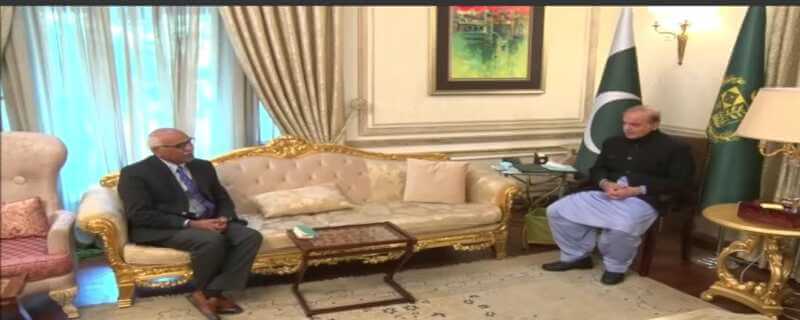 وزیراعظم شہباز شریف سے اخوت کے بانی امجد ثاقب کی ملاقات