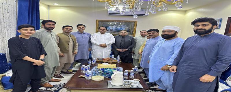 Asghar Qureshi organized Eid Milan party