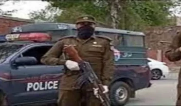 تحصیل فیروز والہ کے علاقے تھانہ فیکٹری ایریا پولیس کا ڈاکوؤں کے ساتھ مبینہ پولیس مقابلہ فائرنگ کے تبادلہ میں دو ڈاکو ہلاک