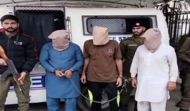 لوٹنے والا گینگ سیالکوٹ پولیس کے شکنجے میں ساڑھے اکیس لاکھ روپے مال مسروقہ و ناجائز اسلحہ برآمد