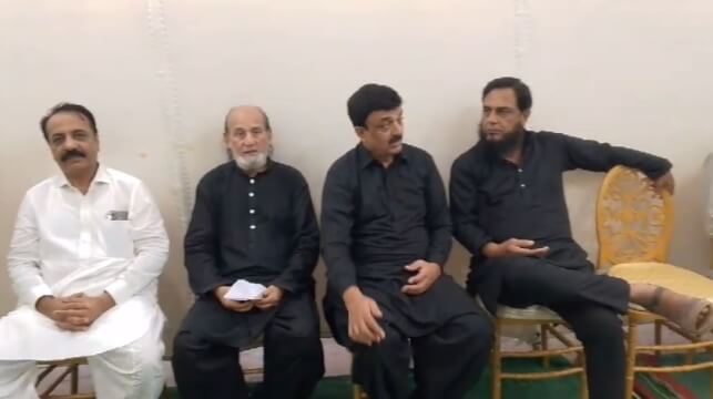 کراچی آفس کے سابق سینئر اسٹاف ممبر شیخ محمد سلیم جو گزشتہ دنوں اچانک ""ہارٹ اٹیک"" سے ہسپتال میں دوران علاج انتقال فرما گئے