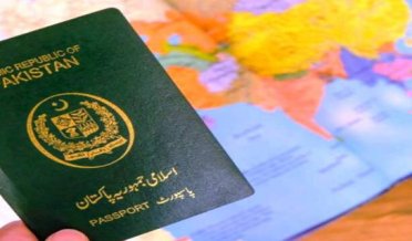 رواں سال 7 لاکھ سے زائد نوجوان پاکستان چھوڑ کر بیرون ملک چلے گئے