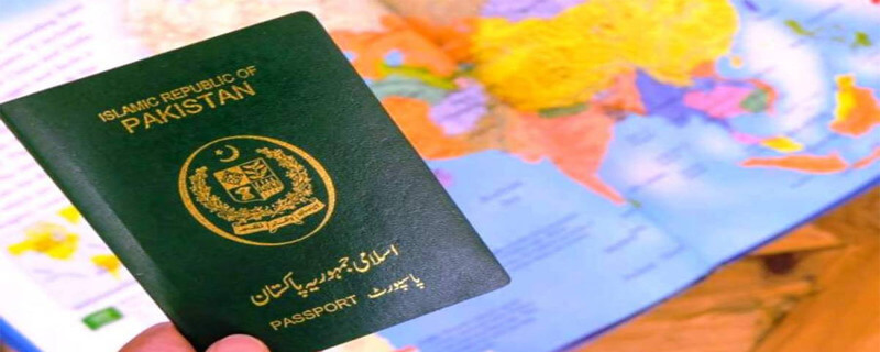 رواں سال 7 لاکھ سے زائد نوجوان پاکستان چھوڑ کر بیرون ملک چلے گئے