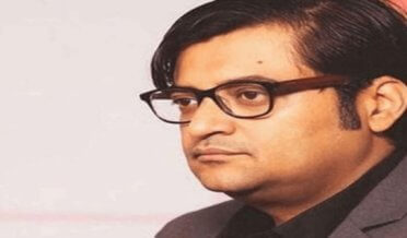 جھوٹی خبریں پھیلانے کے الزام میں بھارتی صحافی ارناب گوسوامی کے خلاف مقدمہ درج کر لیا گیا