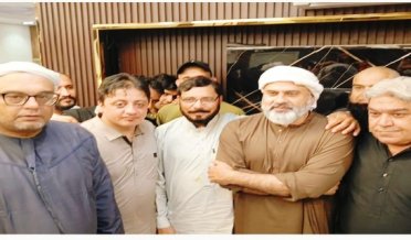 مکہ مکرمہ کے عزیزیہ ٹاؤن میں اصلی گوجرانوالہ ریسٹورنٹ کی نئی برانچ کا افتتاح معروف نامور صحافی اینکر پرسن عمران ریاض خان نے کی