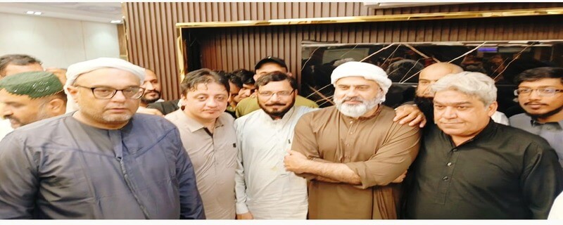 مکہ مکرمہ کے عزیزیہ ٹاؤن میں اصلی گوجرانوالہ ریسٹورنٹ کی نئی برانچ کا افتتاح معروف نامور صحافی اینکر پرسن عمران ریاض خان نے کی
