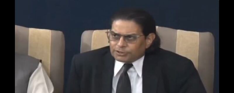 جب ملک کے ادارے اور عدالتیں تباہ ہو جائیں تو پھر وہ سیاسی مسئلہ نہیں بلکہ قومی مسئلہ بن جاتا ہے.پاکستان تحریک انصاف کے سیکرٹری جنرل سلمان اکرم