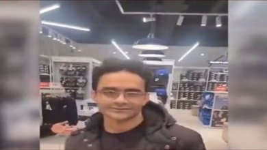 بیرونِ ملک شاپنگ سنٹر میں شاہ زیب خانزادہ کے ساتھ بدتمیزی، ویڈیو سوشل میڈیا پر وائرل