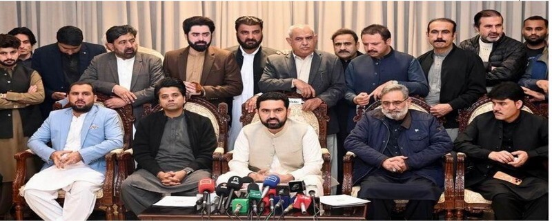 عمران خان مکمل آئسولیشن میں، ملاقاتوں پر پابندی تشویشناک صورتحال اختیار کر گئی: وزیراعلیٰ خیبرپختونخوا محمد سہیل آفریدی