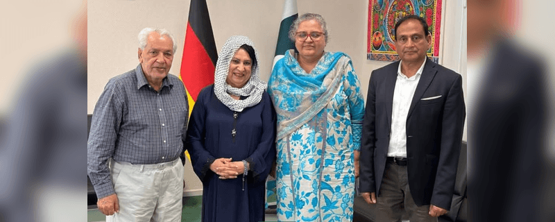 پاکستانی امریکن تنظیم پاکولی کے چیئرمین بشیر قمر کی جرمنی میں پاکستانی سفیر ثقلین سیدہ سے ملاقات